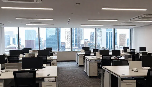 技术选型如何影响系统性能表现
